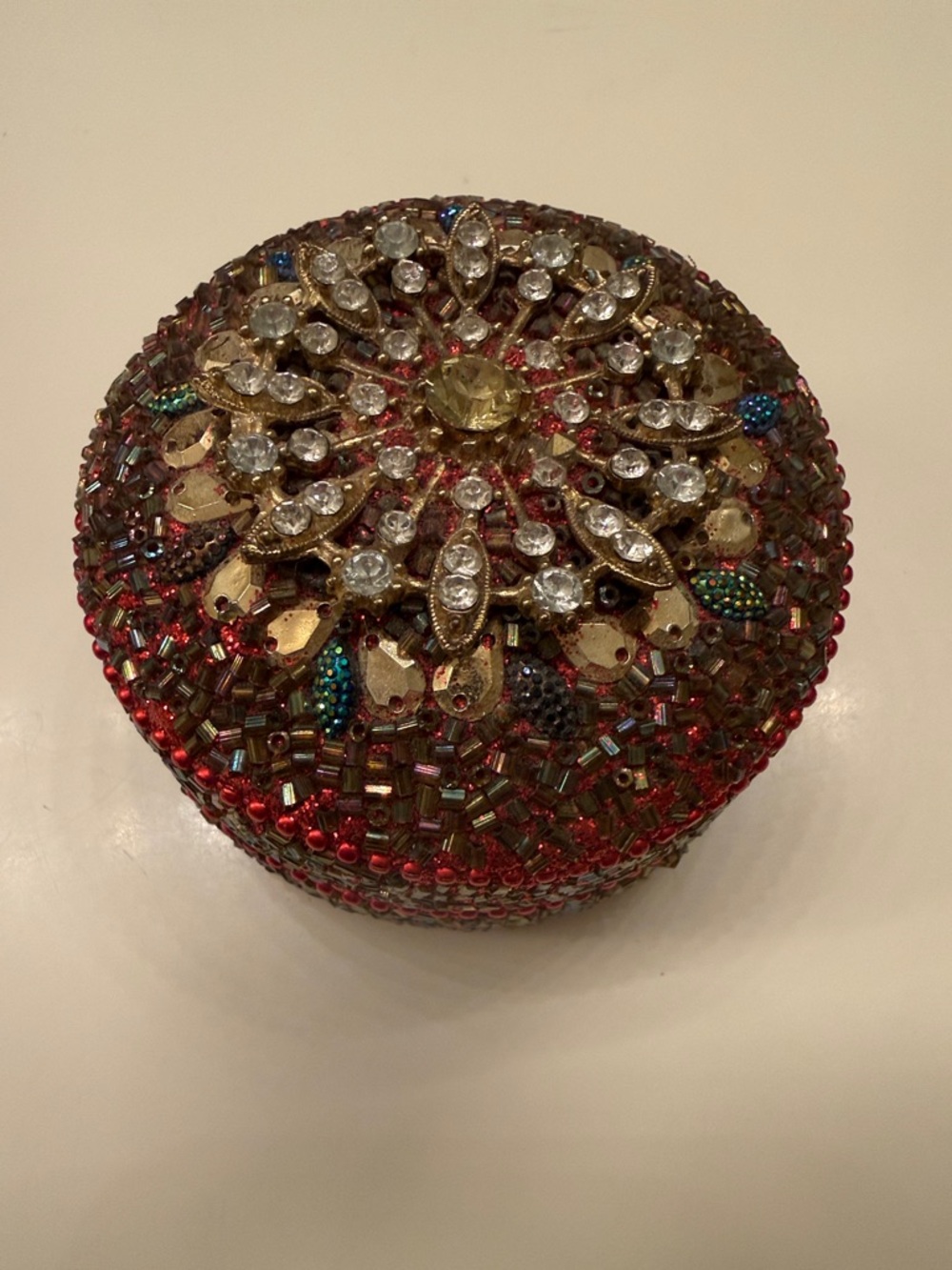 Bejeweled beads and crystals dome jewelry box bling bling girlie opulent box - Picture 3 of 4